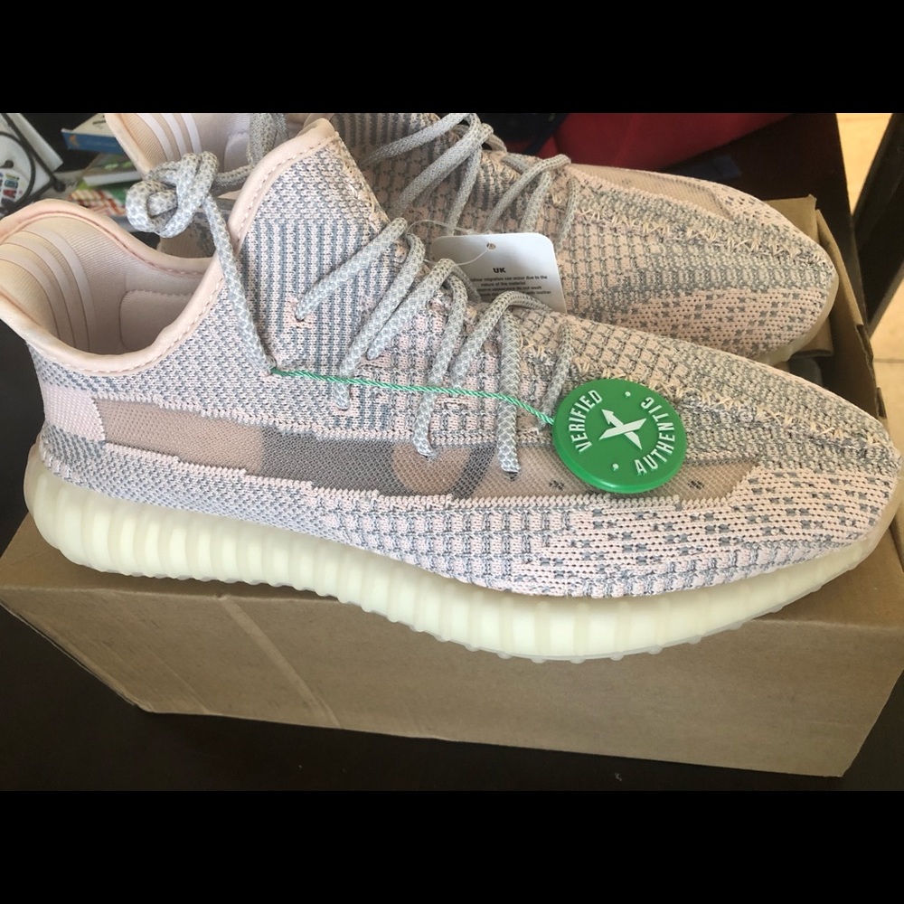 yeezy boost 350 v2 static